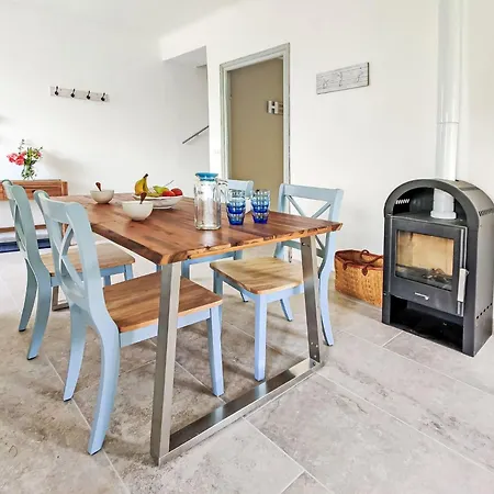 Amica By Interhome *